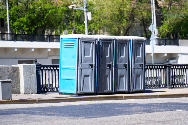Affordable portable toilet rental in Carbondale, KS